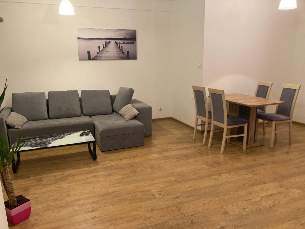 Mieszkanie W Centrum Bielsko-Biała Kültér fotó